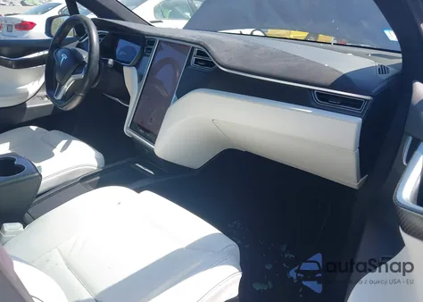 2016 Tesla Model X 75D/P100D/P90D из США, поврежденный, VIN 5YJXCBE41GF017897